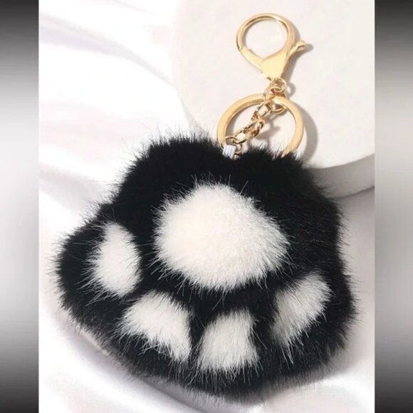 2/$30 Fluffy Paw Print Keychain & Bag Charm Mink Faux Fur Black/White NWT - Picture 1 of 4